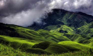 Dzukou valley trek photo 02
