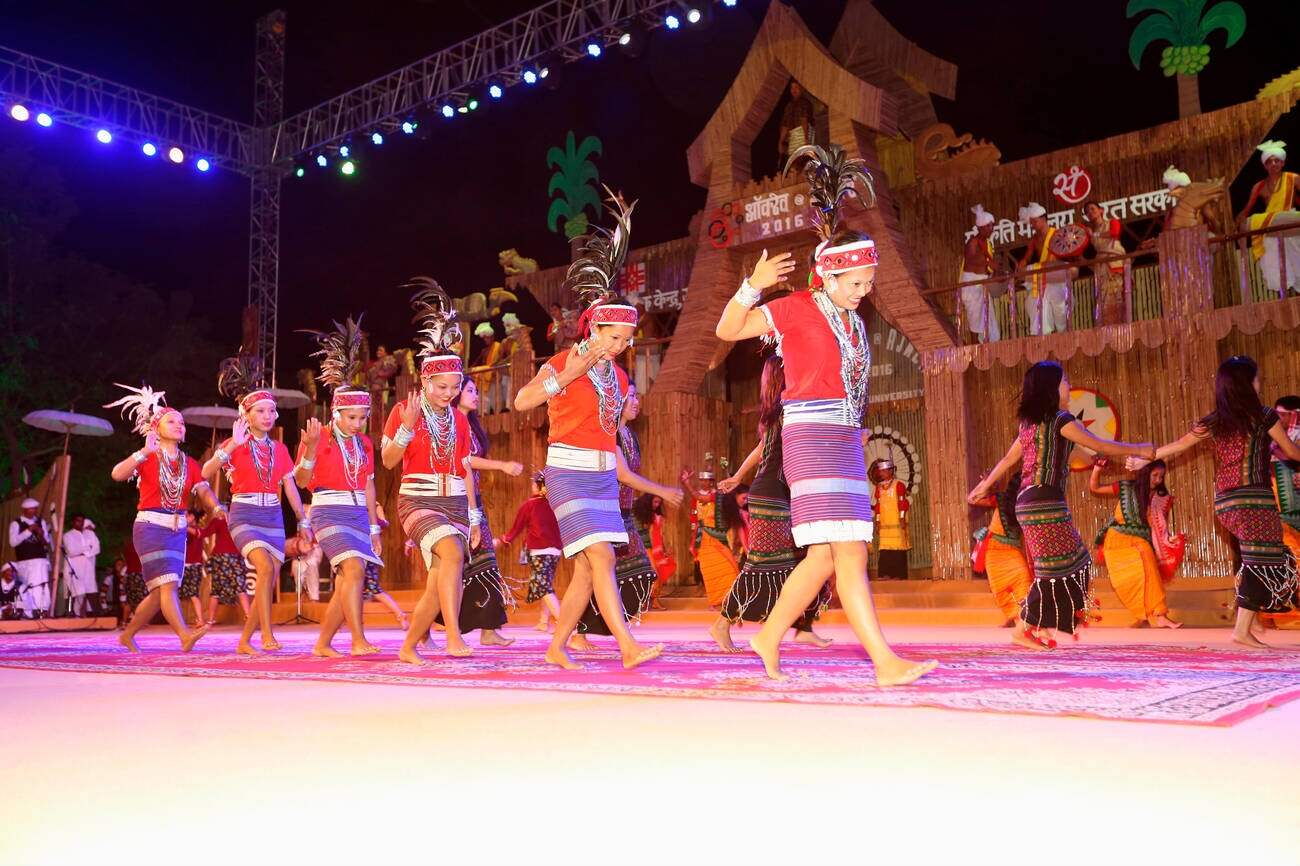 8 Vibrant Folk Dances Of Meghalaya | Oddessemania