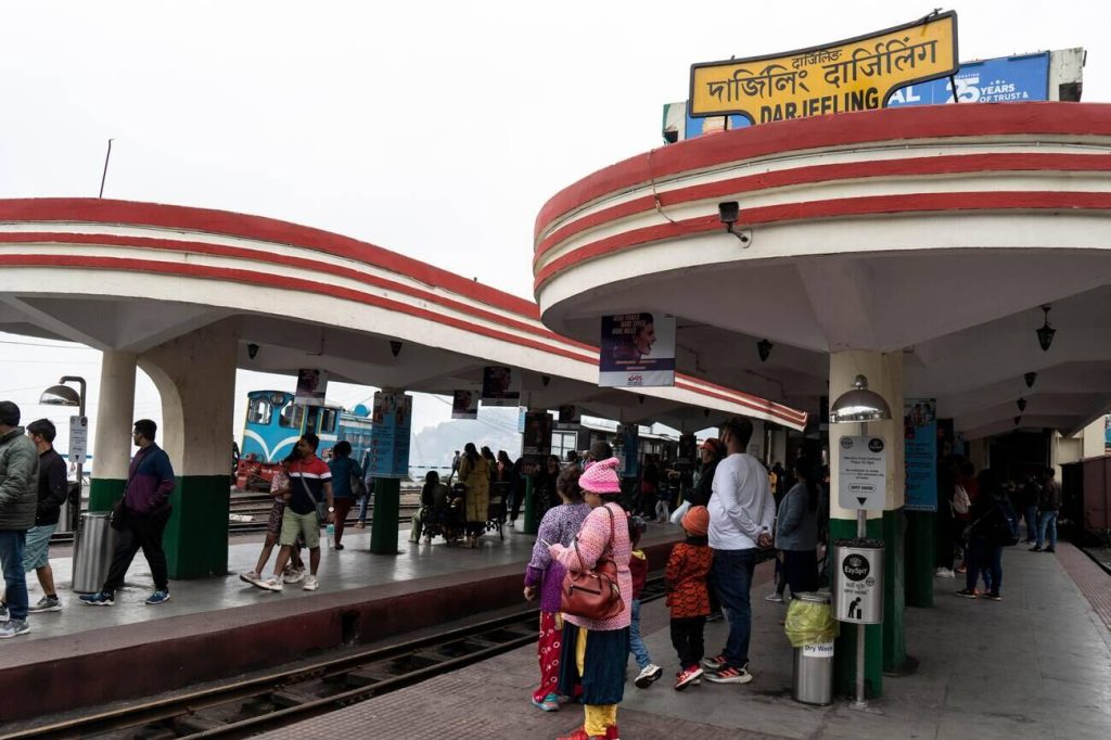 Railway station darjiling. tourist in Darjeeling