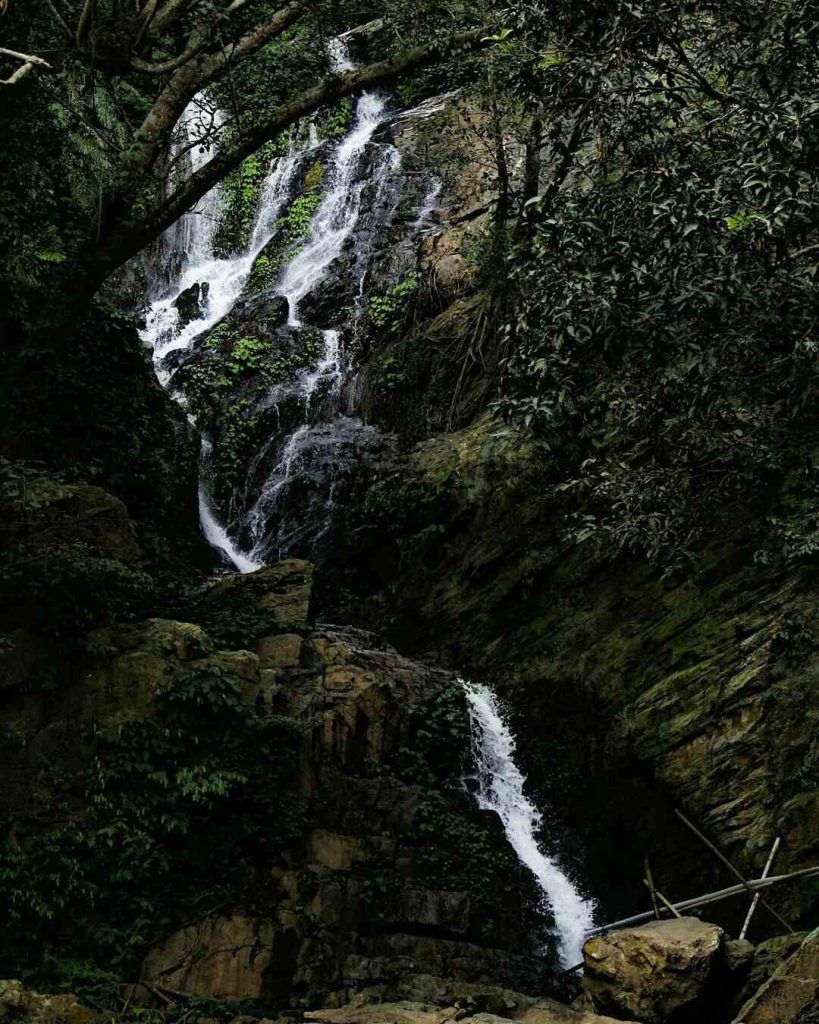 Akashiganga waterfall