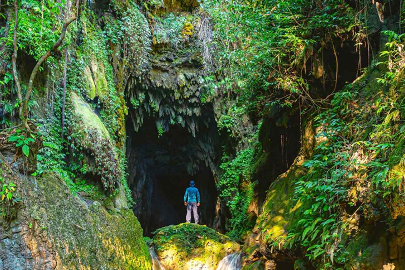 8 Amazing Caves In Meghalaya: A Guide For Adventurous Caves