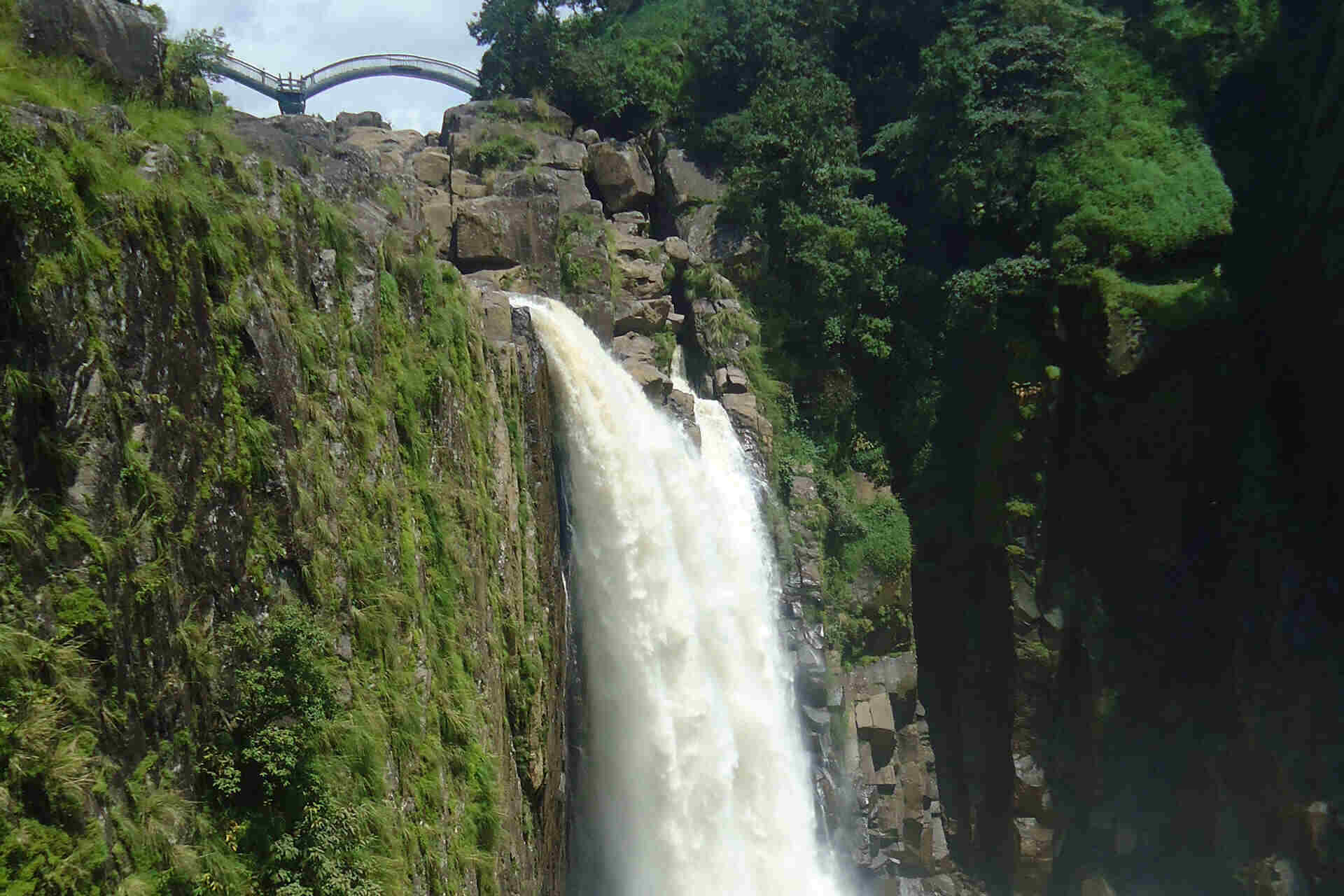 The beautiful Weinia Falls of Meghalaya
