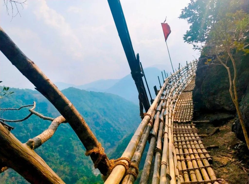 Bamboo trek in winters