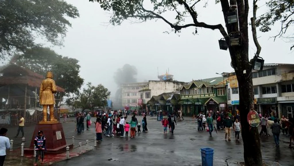 Best 2 days Darjeeling itinerary 6 Chowrasta Darjelling