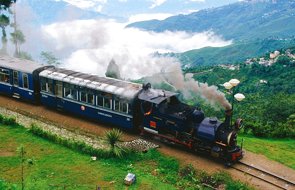Best 2 days Darjeeling itinerary 4 Darjeeling Himalayan Railway Toy Train