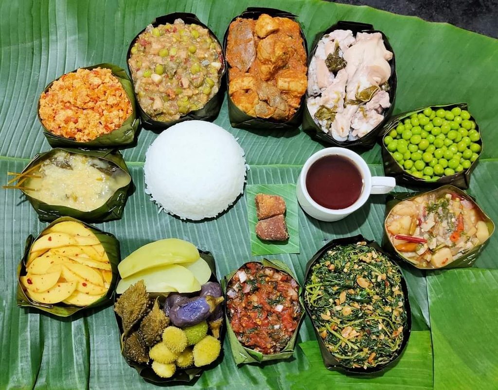 Mizoram travel guide 2026: best places, travel tips, permits and 5-days itinerary 13 mizo thali