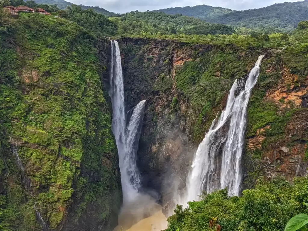 11 Best Places to Visit in Mizoram: A Complete Guide 5 vantawng fall
